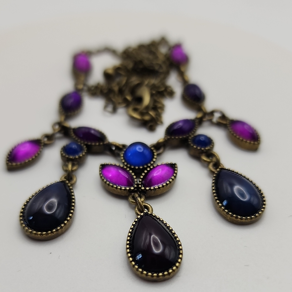 Elegant Purple and Blue‎ Teardrop Necklace